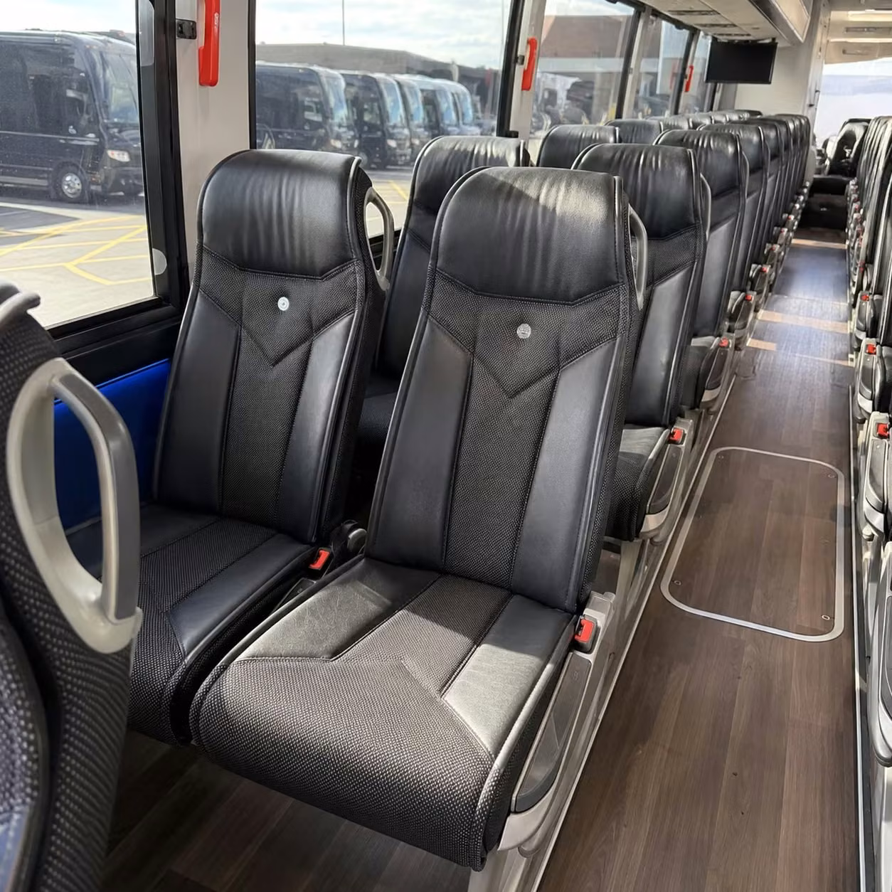 pomona charter bus
