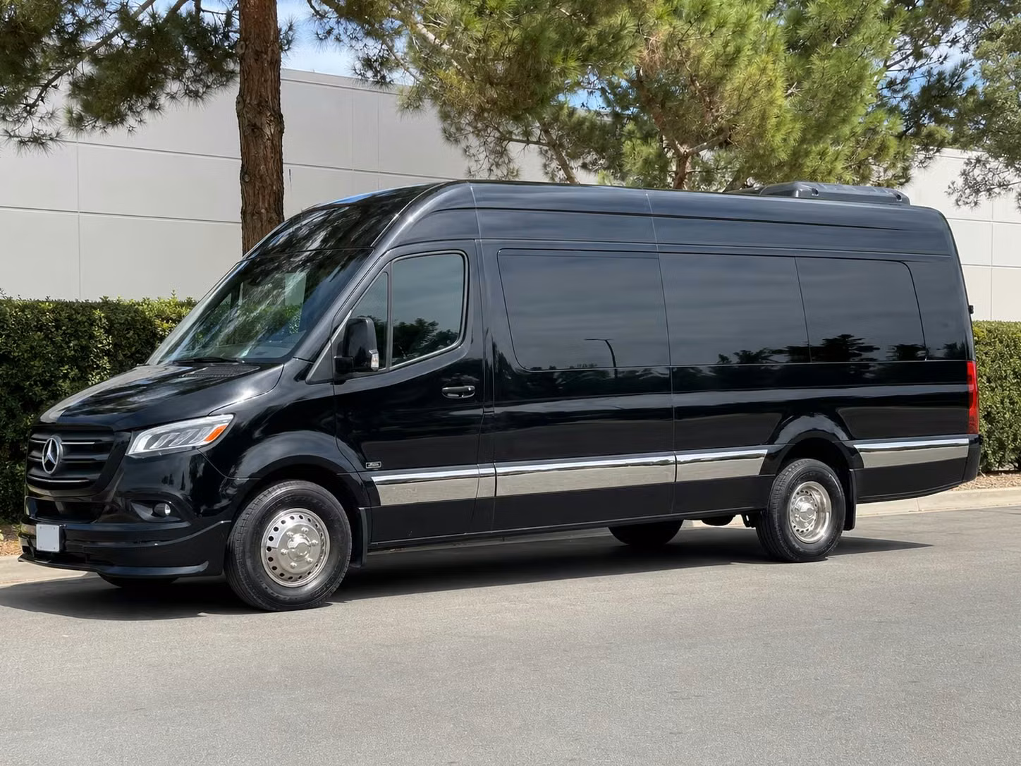 pomona sporting event transportation